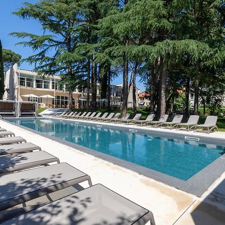 Hotel Emaus Novigrad  Екстер'єр фото